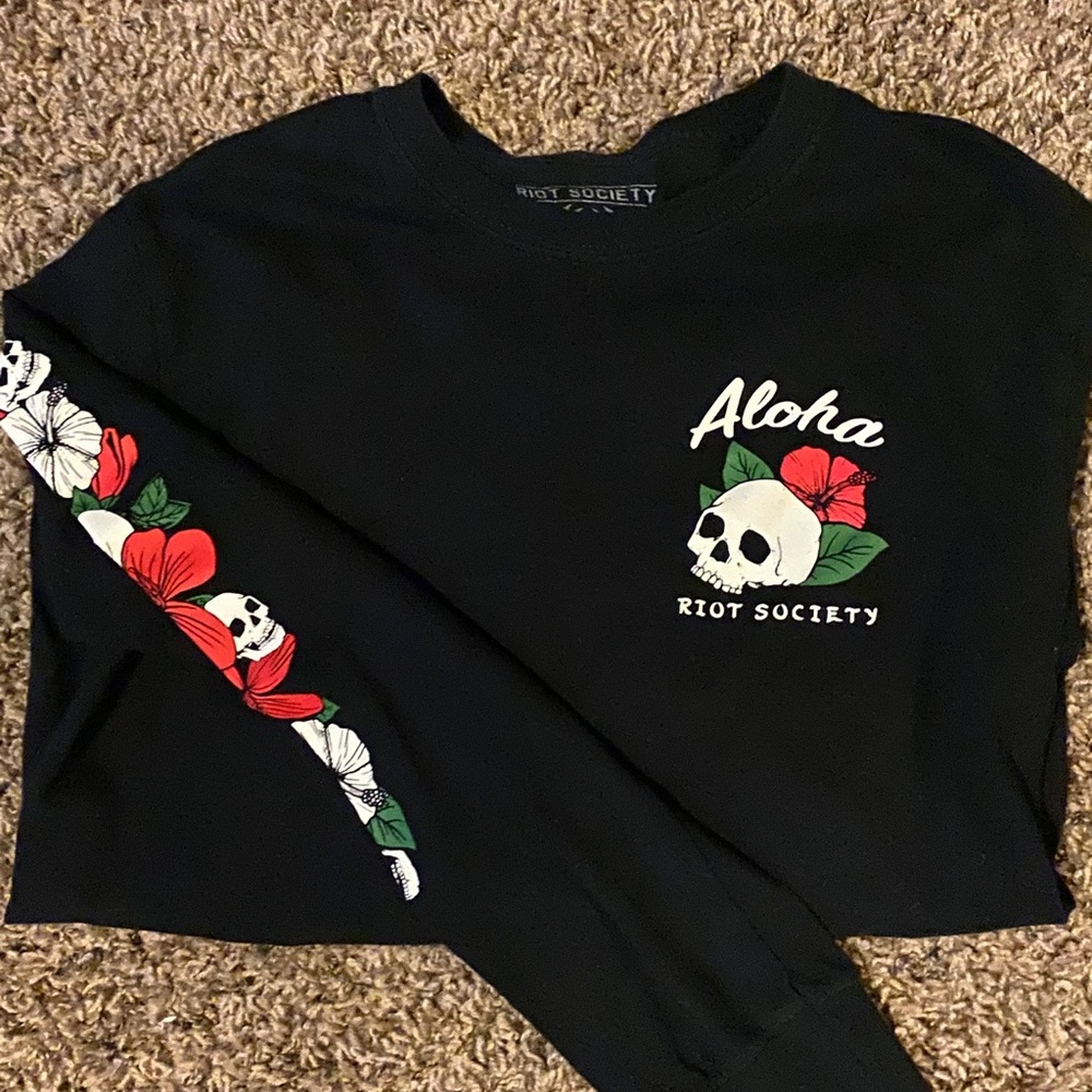 Riot society long sleeve t-shirt, Men’s Small
